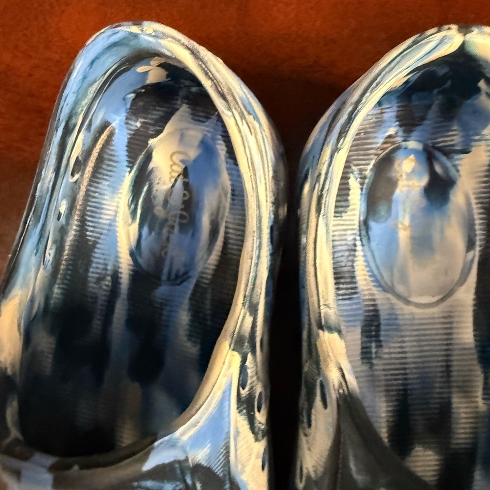 Kids Blue Tie-Dye Slip-On Shoes - Picture 4 of 5